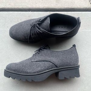 Zara Oxford shoes for sale! Size EU 39. Very good condition!